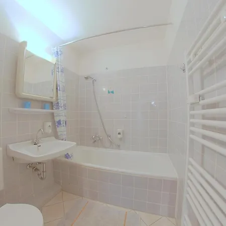 544 Апартаменты